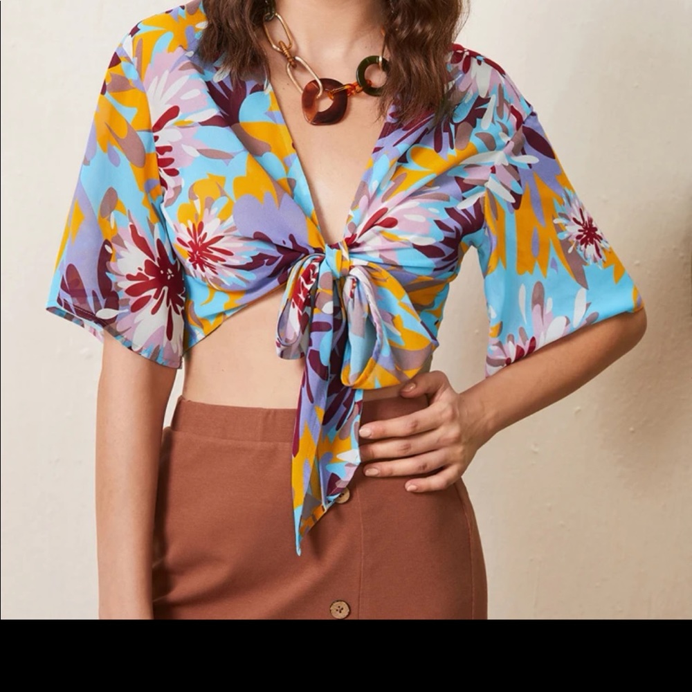 Floral crop top new without tags